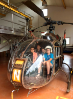 Aérocampus Aquitaine - Enfants dans un hélicoptère