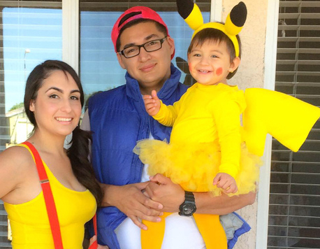 Déguisement parent-enfant Pokémon : costume de Sacha, Ondine et Pikachu