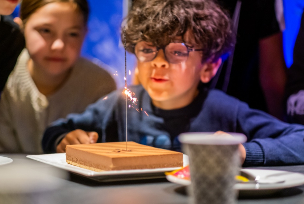 Time Tripper : anniversaire avec gâteau