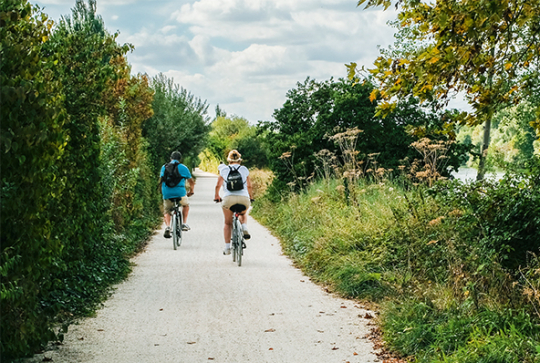 Promenade bleue : balade à vélo en famille