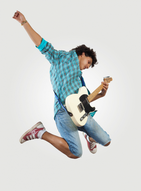 Les conseils d'un pro aux enfants pour faire du Air guitar