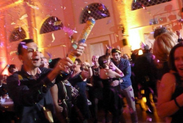 Les joies du canon à confettis