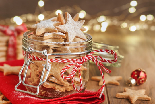 Biscuits de Noël : étoiles à la cannelle