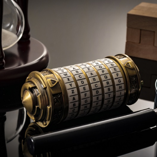 Adobe Stock - objets d'un escape game