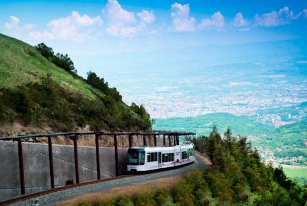 Panoramique des Dômes : train à crémaillère