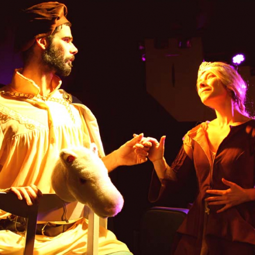 La Belle au doit mordant