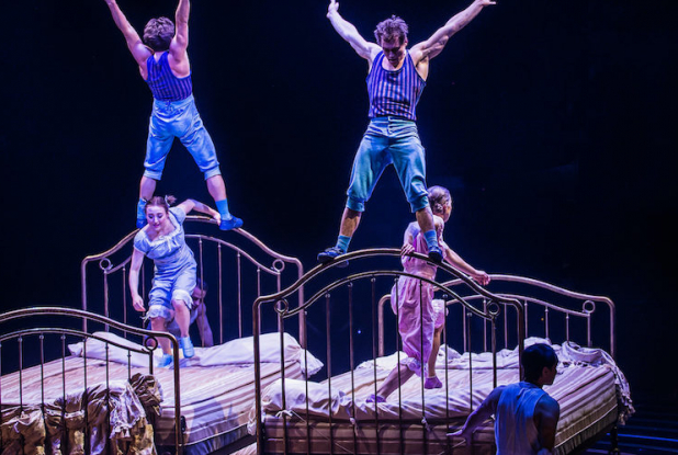 Corteo - Cirque du Solei : lits