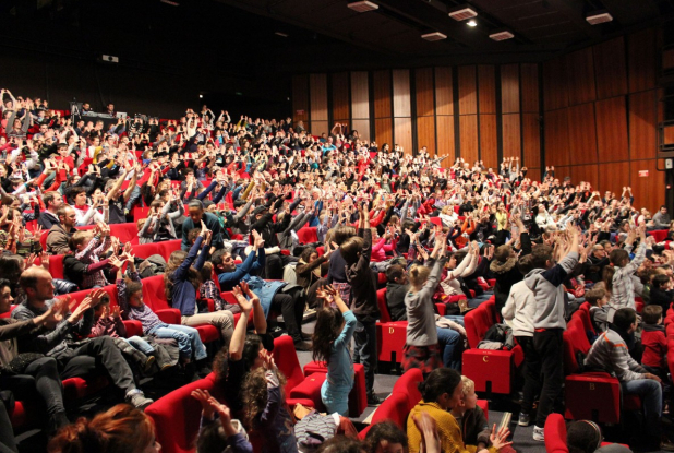 Le Triangle - salle remplie