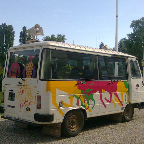 voiture suiveuse invitations hippodrome