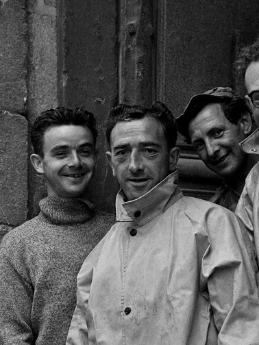 Expo - Quand l'habit fait le moine