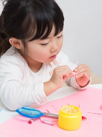 Bricolage enfant : origami de Pâques