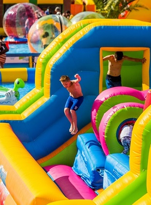 Piscines A Paris Parcs Aquatiques Activites Enfant Citizenkid