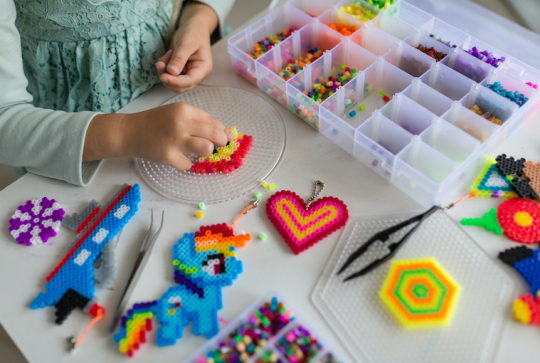 Des idées pour que vos enfants s'occupent (et s'amusent) seuls - Perles à repasser
