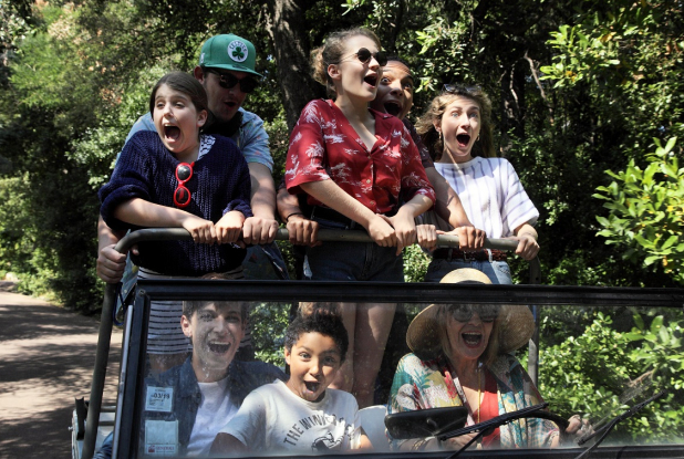 C'est quoi cette mamie ? - En voiture