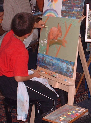 Enfant qui dessine