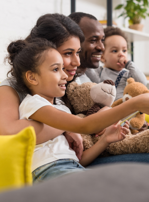 #CultureChezNous : spectacles, musées à la maison