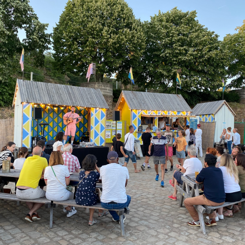 Mauves Balnéaire : Guinguette au bord de la Loire