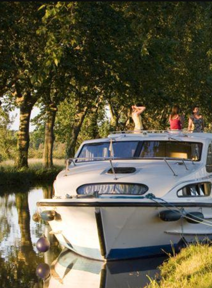 Vacances en famille sur une péniche