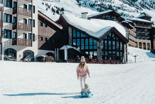 Vos vacances d’hiver avec Vacances Bleues - l’hôtel 3 étoiles L’Eden des Cimes Belle Plagne