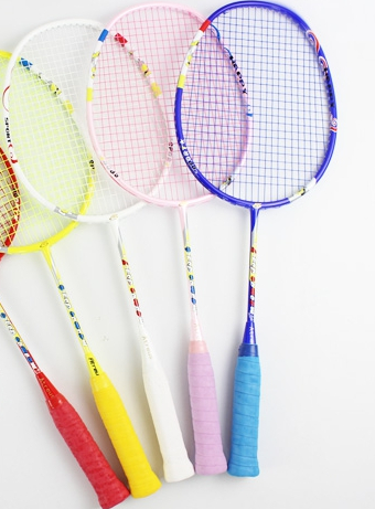 Cours de badminton au BOUM