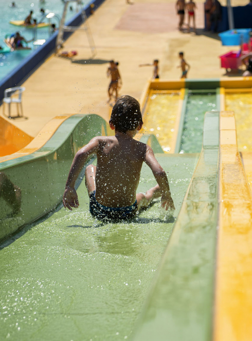 Activites D Eveil Pour Enfant A Bordeaux Loisirs Creatifs Bebe Nageur Citizenkid
