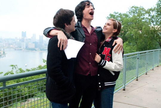 Le monde de Charlie : le trio s'enlace