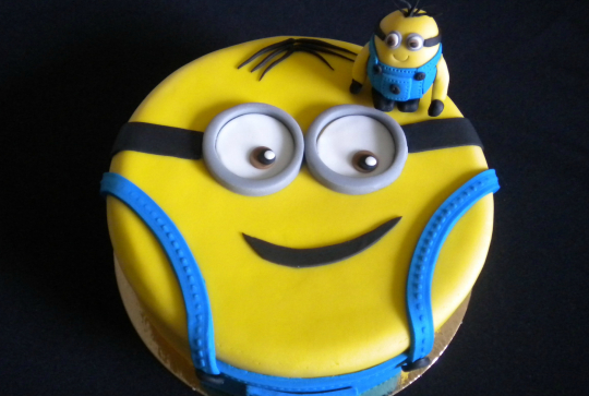 Gâteau d'anniversaire Minion