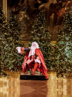 Le parcours du roi au Château de Versailles : le Père Noël