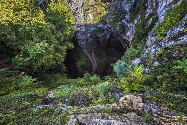 Gouffre de Padirac - Puits en surface