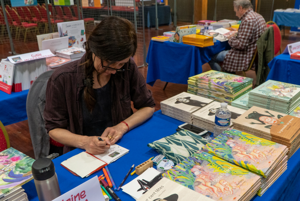 Festival Livre Jeunesse : Dédicace