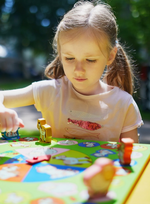 Alchimie du jeu : enfant et jeu de société