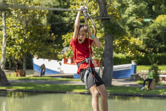Parc de la Demi-Lune : tyrolienne