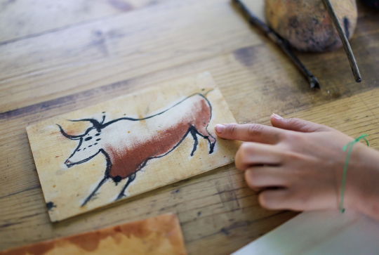 Ain Tourisme - Grottes du Cerdon, atelier préhistoire