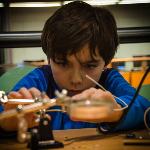 Repair Café Paris : enfants