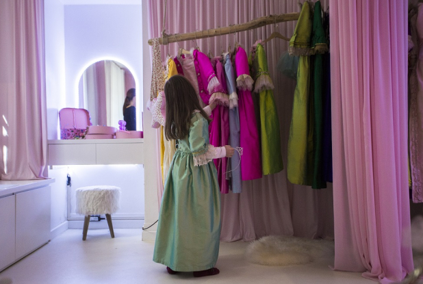 Queenie in Powerland : robes