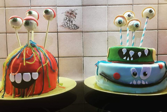 Gâteau monstre pour jumeaux