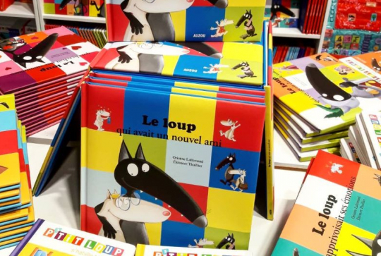 Pile de livres "Le Loup"