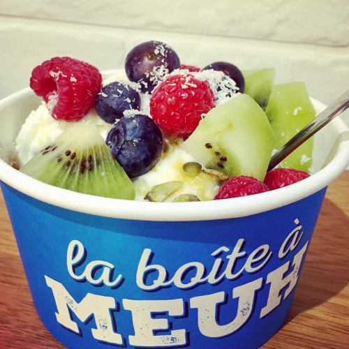 La Boîte à Meuh : yaourt glacé avec framboise et kiwi