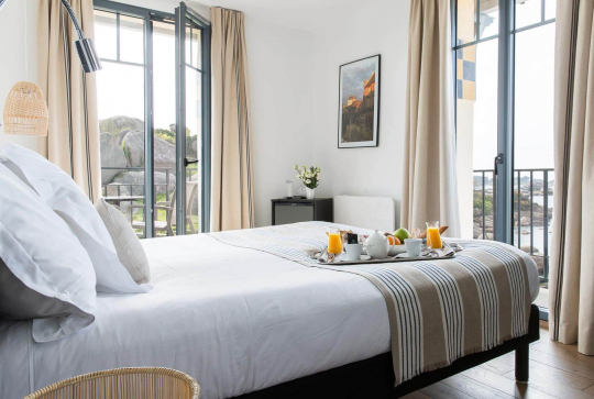 Chambre de l'hôtel Castel Beau Site