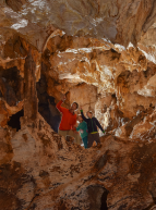 Grotte de Thaïs : visite en famille dans l'univers souterrain