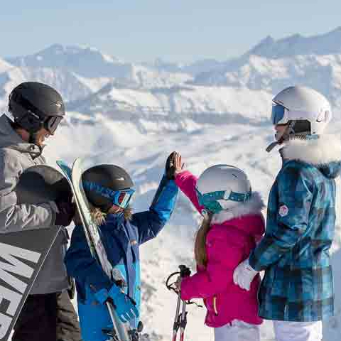 Skimium : réservation skis pour les familles