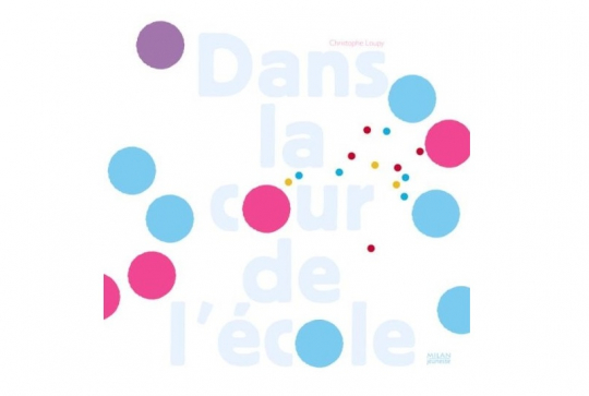 Dans la cour de l'école