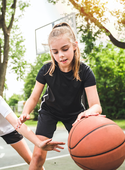 Lille, Terre de Jeux : filles jouent au basket