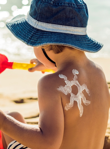 Pourquoi opter pour une crème solaire bio pour vos enfants ?