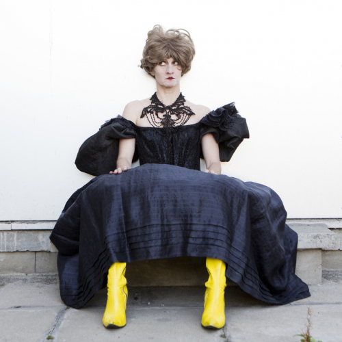 Cécile Loyer et son spectacle "Cirque".