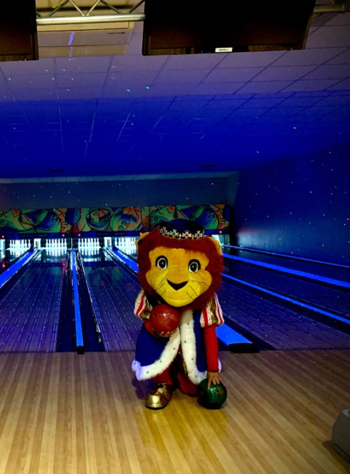 Bowling Palace pistes de bowling et la mascotte