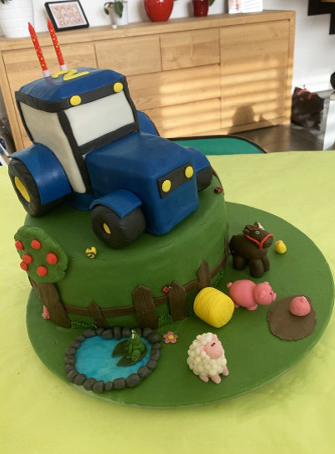 Gâteau tracteur et sa ferme : gagnant du mois de mars 2020