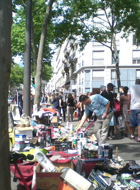 Plaisir de chiner : vide-grenier du 7e