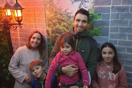 To Be Locked - Escape Game : Une famille qui termine une partie