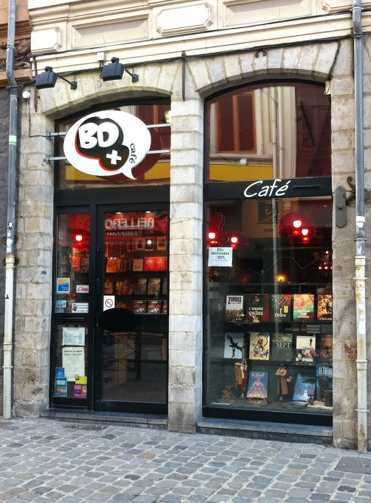 BD + café librairie spécialisée dans la bande dessinée pour toute la